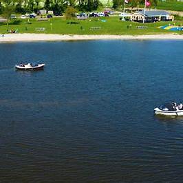 Sloepen op het Amstelmeer
