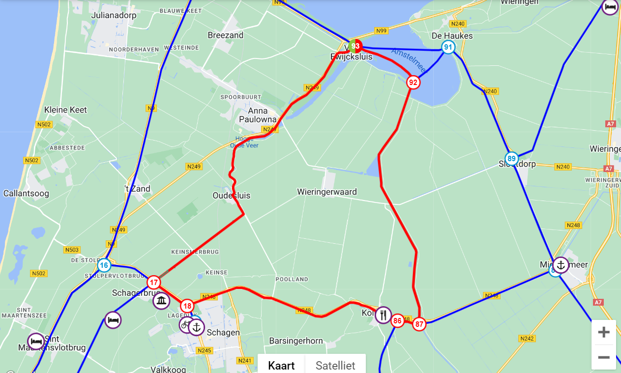 Ontdek de schilderachtige vaarroute door groene landschappen en rechte waterwegen